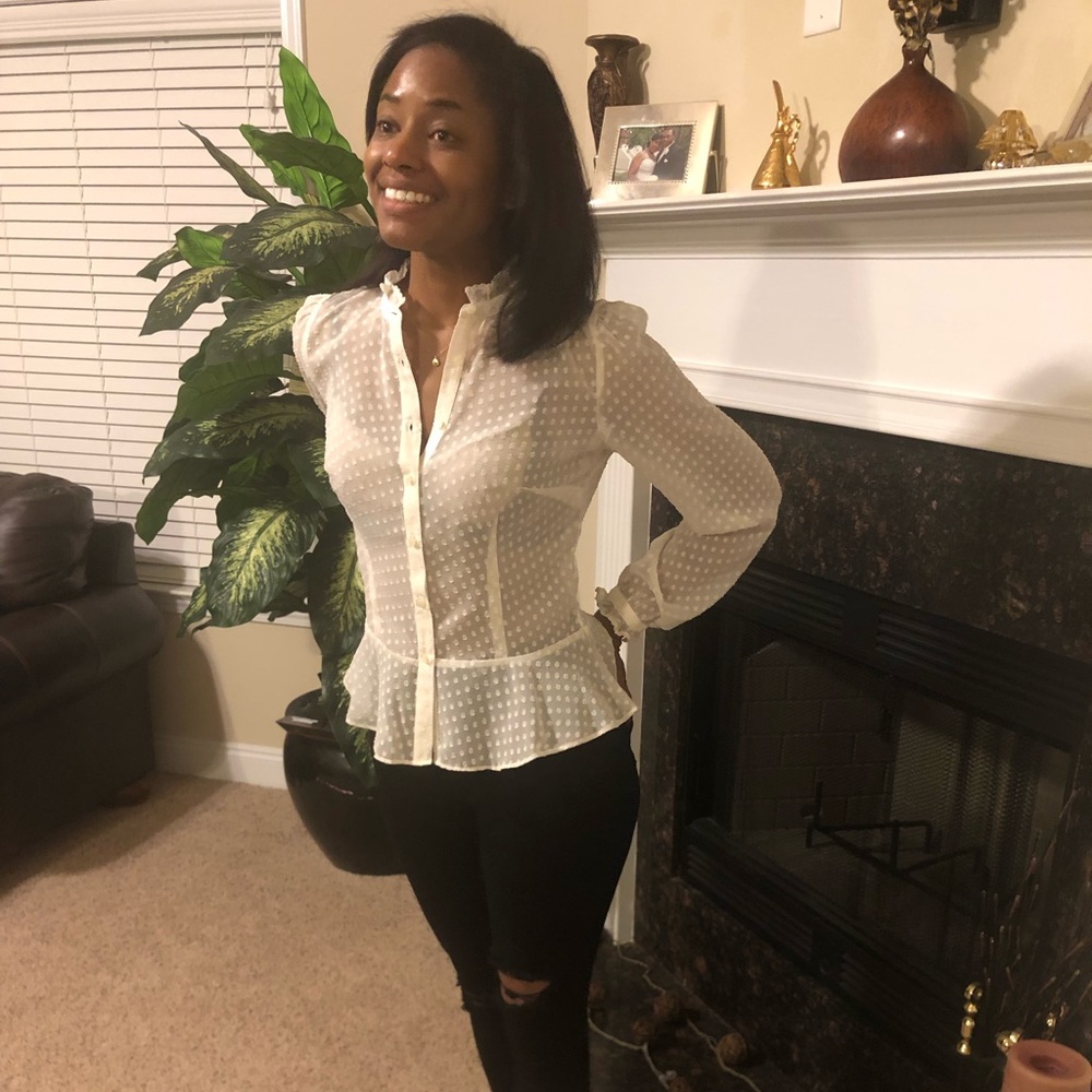 Beautiful Blouse!♥️ - Picture 8 of 8